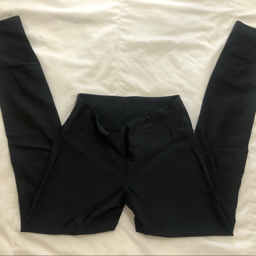 Low rise Lululemon black leggings